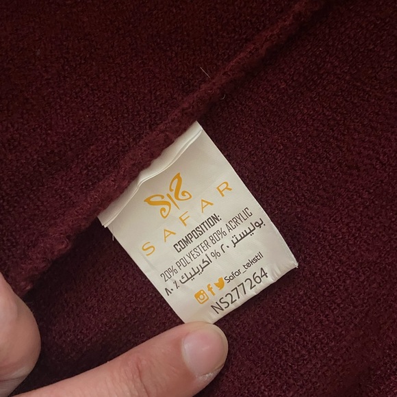 Faux Fur Burgundy Poncho Cape - Picture 3 of 4